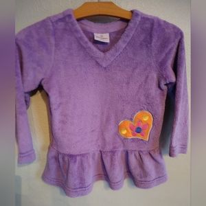 Hanna Andersson marshmallow fleece lavender top w/flower applique' sz 120 US 6/7